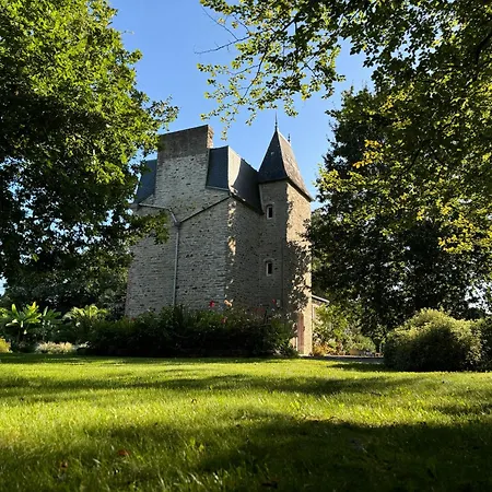 Manoir De Lanveur *